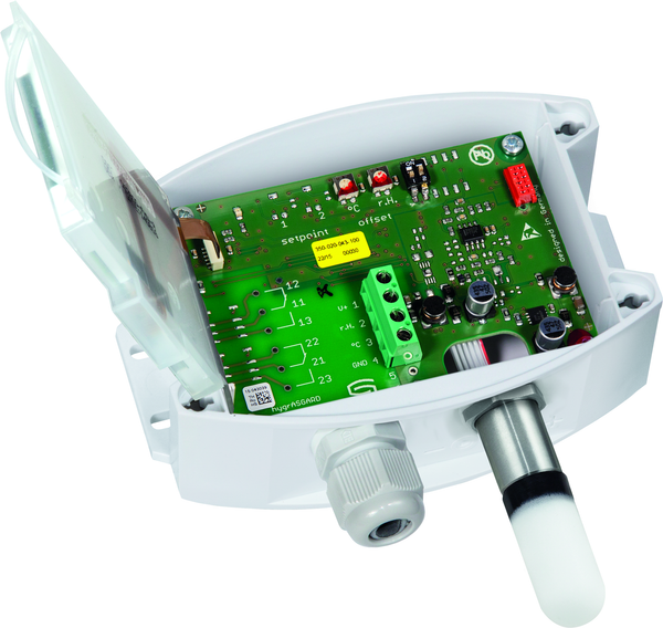 HYGRASGARD AFTF-I LCD, mit geöffneter Abdeckung und LCD-Anzeige, mit Kunststoff-Sinterfilter - S+S Regeltechnik