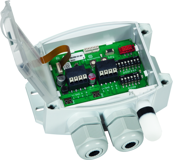 HYGRASGARD AFTF-Modbus-T3 LCD, mit geöffneter Abdeckung und LCD-Anzeige, mit Sinterfilter - S+S Regeltechnik